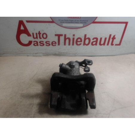 Etrier arriere droit (freinage) PEUGEOT 407  BERLINE (6D) HDI d’occasion