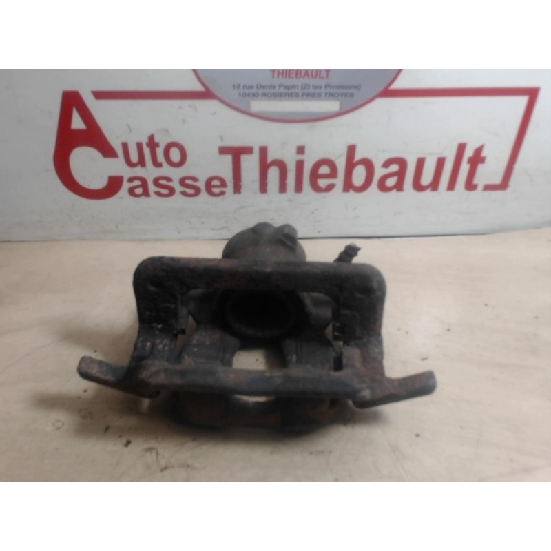 Etrier avant droit (freinage) PEUGEOT 407 d’occasion