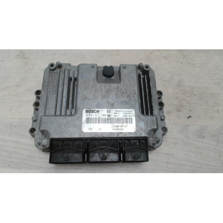 Calculateur moteur RENAULT SCENIC 2 PHASE 2 d’occasion
