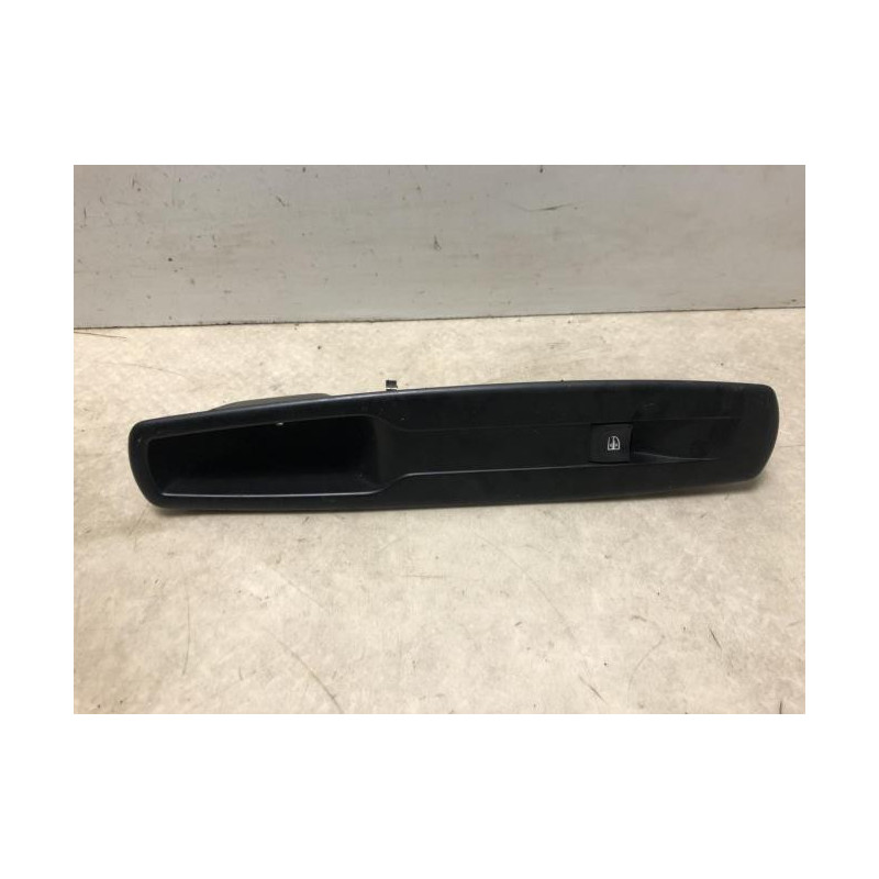 Interrupteur de leve vitre avant droit RENAULT SCENIC 3 PHASE 1 d’occasion