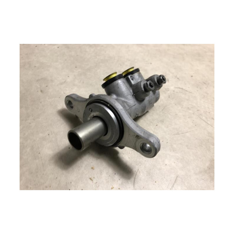 Maitre cylindre (freinage) FIAT 500 2 PHASE 1 d’occasion