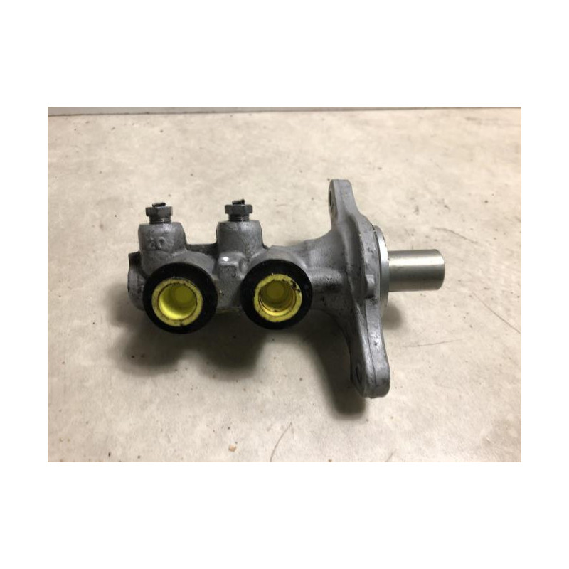 Maitre cylindre (freinage) FIAT 500 2 PHASE 1 d’occasion