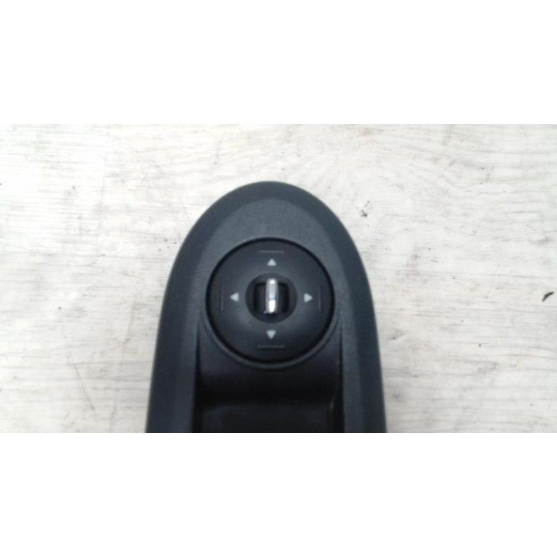 Interrupteur de leve vitre avant gauche FORD C-MAX 1 PHASE 2 d’occasion