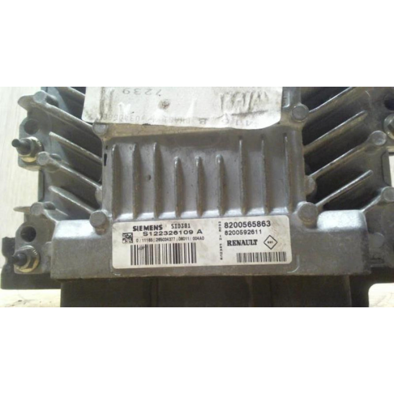 Calculateur moteur RENAULT SCENIC 2 PHASE 1 d’occasion