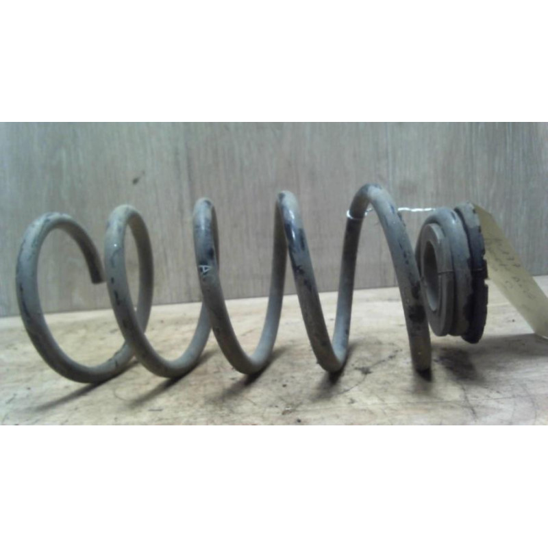 Ressort de suspension arriere gauche OPEL CORSA D PHASE 1 d’occasion