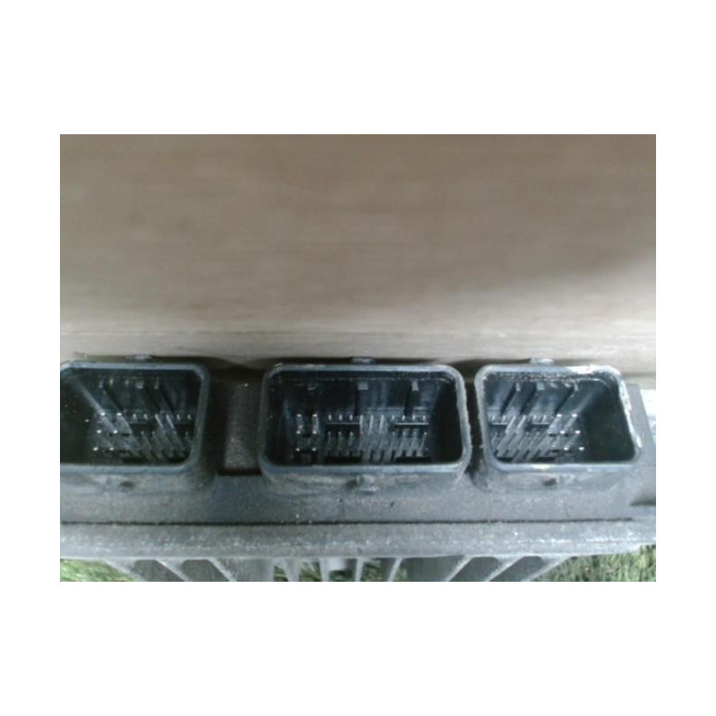 Calculateur RENAULT CLIO 2 PHASE 2 d’occasion