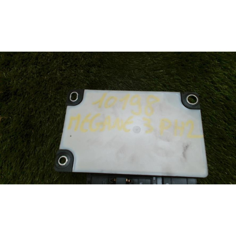 Boitier air bag RENAULT MEGANE 3 PHASE 2 d’occasion