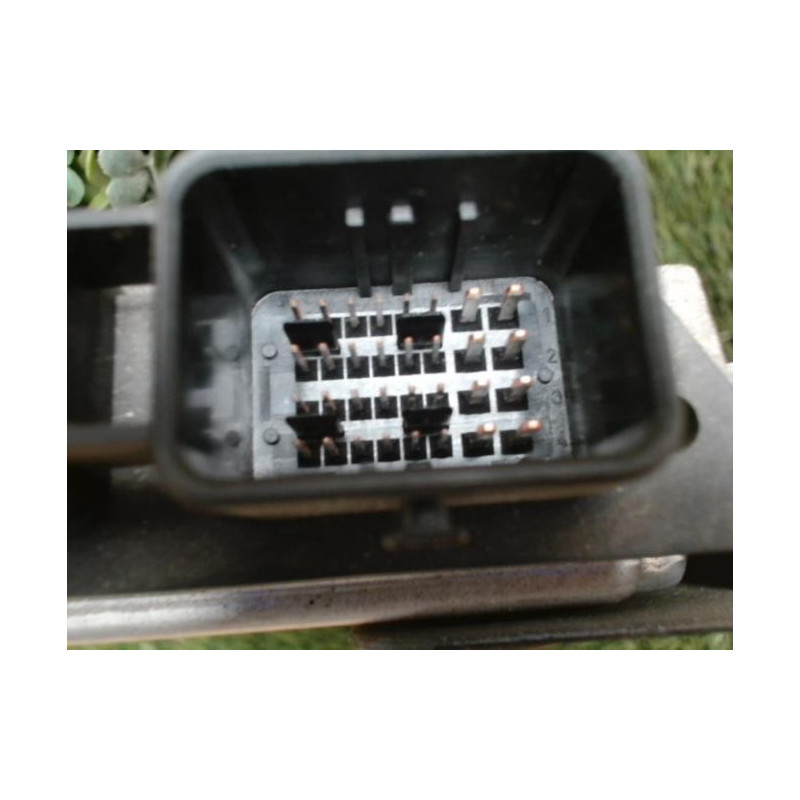 Calculateur moteur PEUGEOT 307 PHASE 1 d’occasion