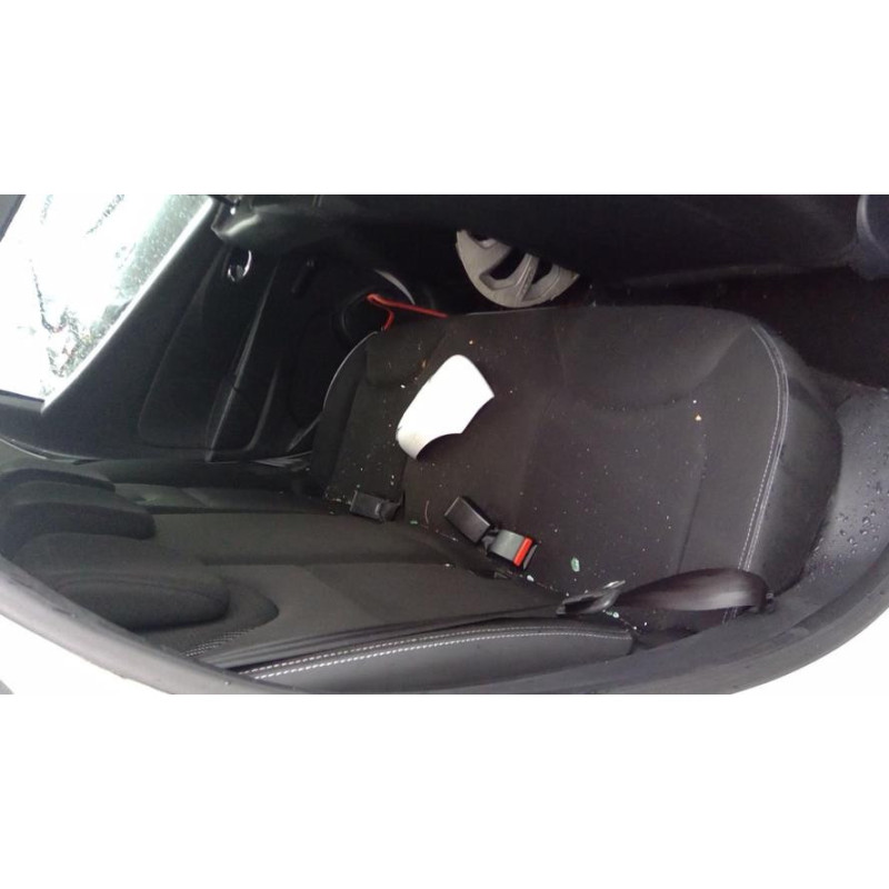 Tirant de porte avant gauche RENAULT CLIO 4 PHASE 1 d’occasion