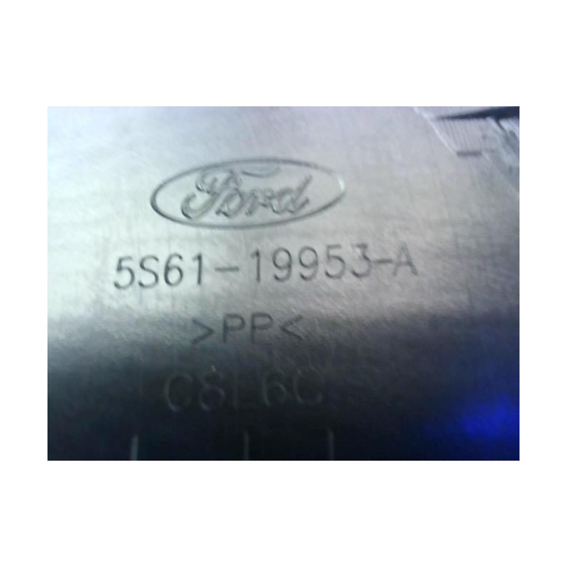 Enjoliveur anti brouillard FORD  d’occasion
