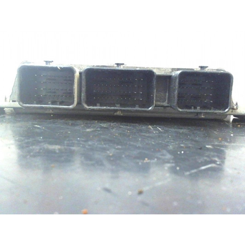 Calculateur moteur RENAULT CLIO III PHASE 1 d’occasion