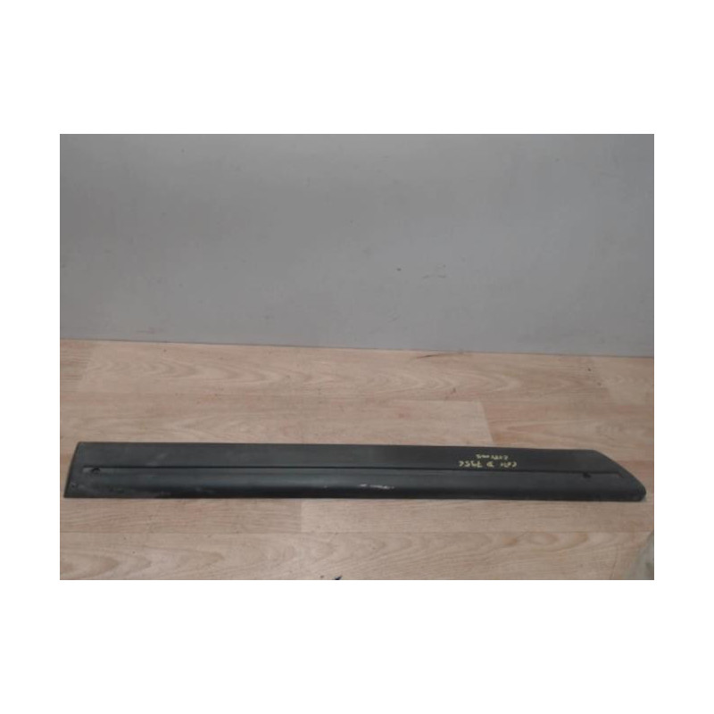 Baguette de porte arriere droite RENAULT EXPRESS PHASE 2 d’occasion