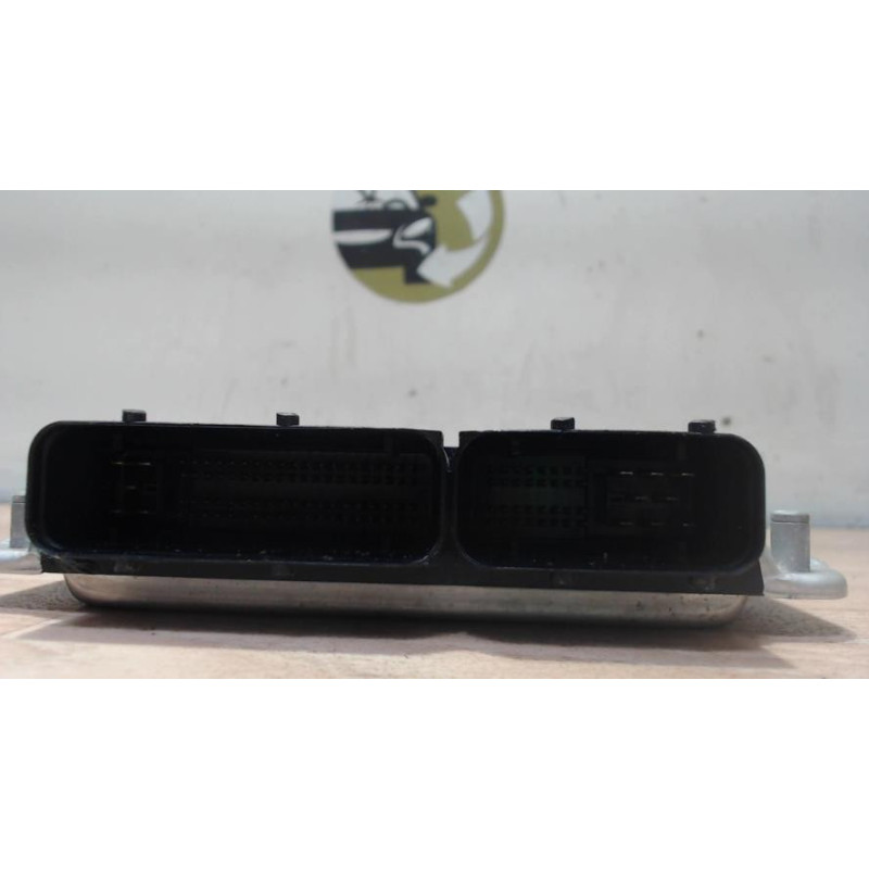Calculateur moteur VOLKSWAGEN POLO 4 PHASE 2 d’occasion
