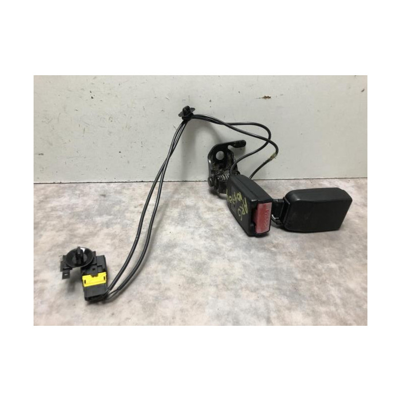 Attache ceinture arriere gauche PEUGEOT 207 PHASE 2 BREAK d’occasion