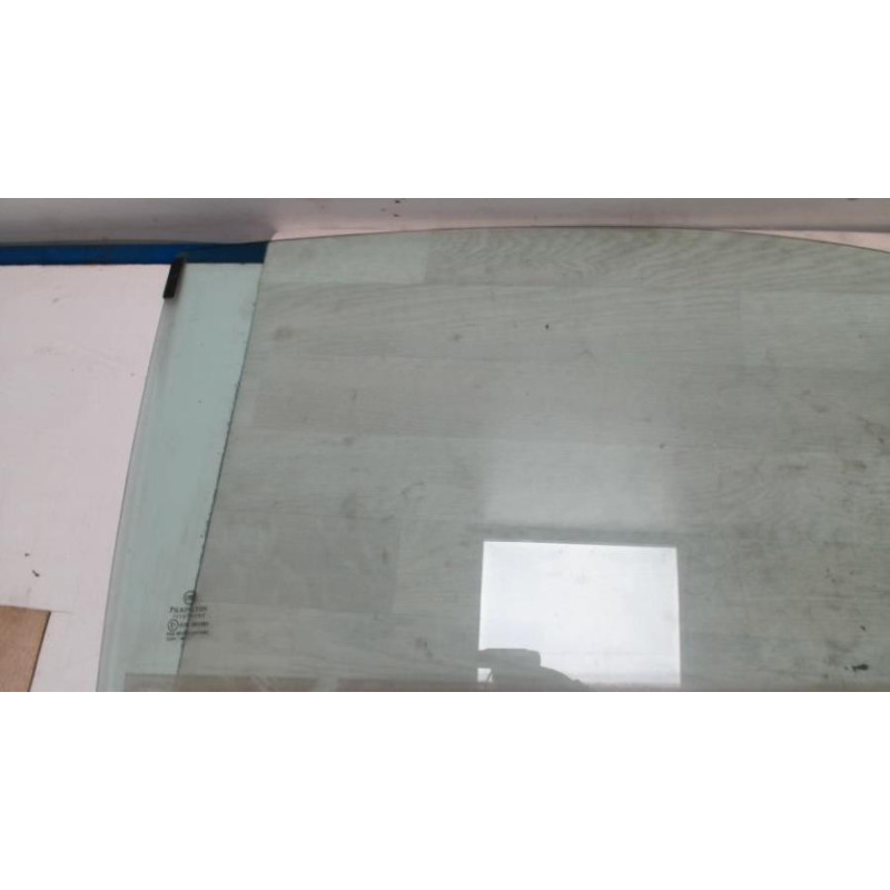 Vitre avant droit FIAT 500 2 PHASE 1 d’occasion