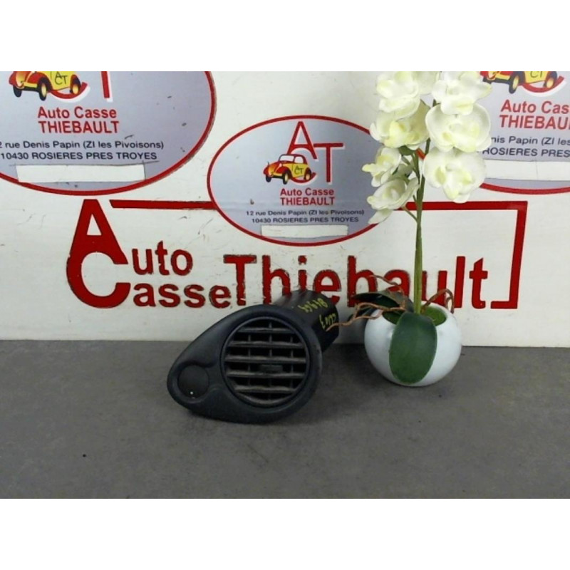 Aerateur tableau de bord RENAULT CLIO III PHASE 1 d’occasion
