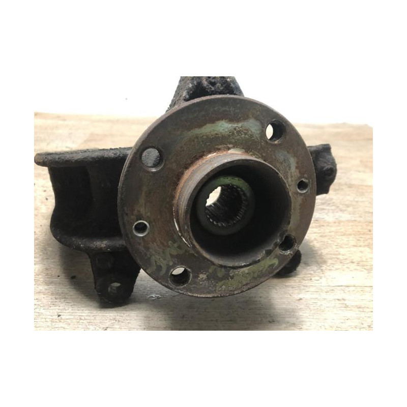 Fusee avant gauche RENAULT  d’occasion