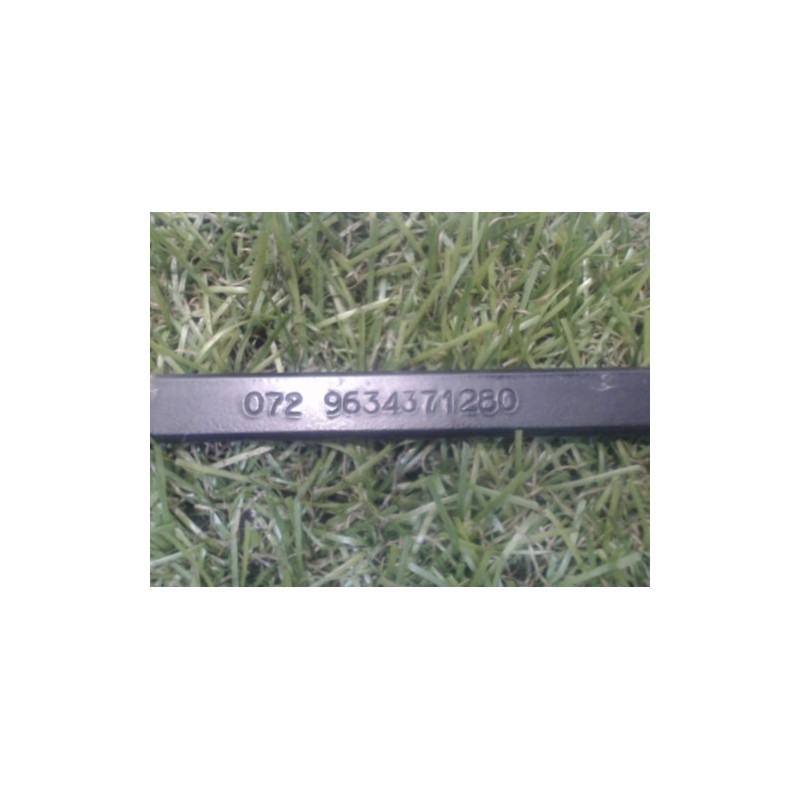 Bras essuie glace avant droit PEUGEOT 307 PHASE 1 d’occasion