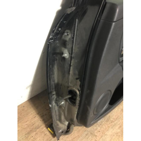Porte arriere droit RENAULT MEGANE 3 PHASE 1 BREAK d’occasion