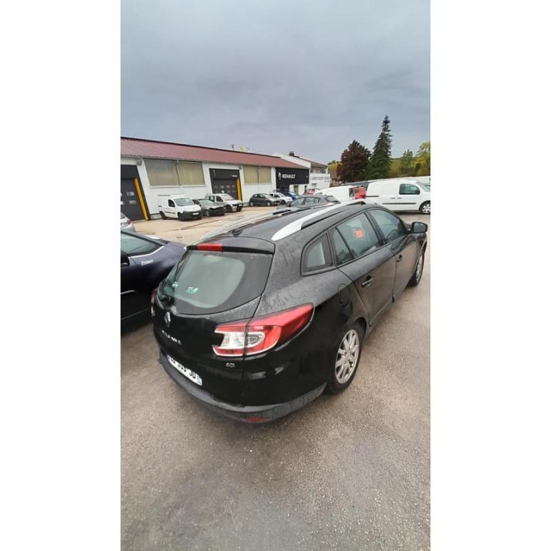 Porte arriere droit RENAULT MEGANE 3 PHASE 1 BREAK d’occasion