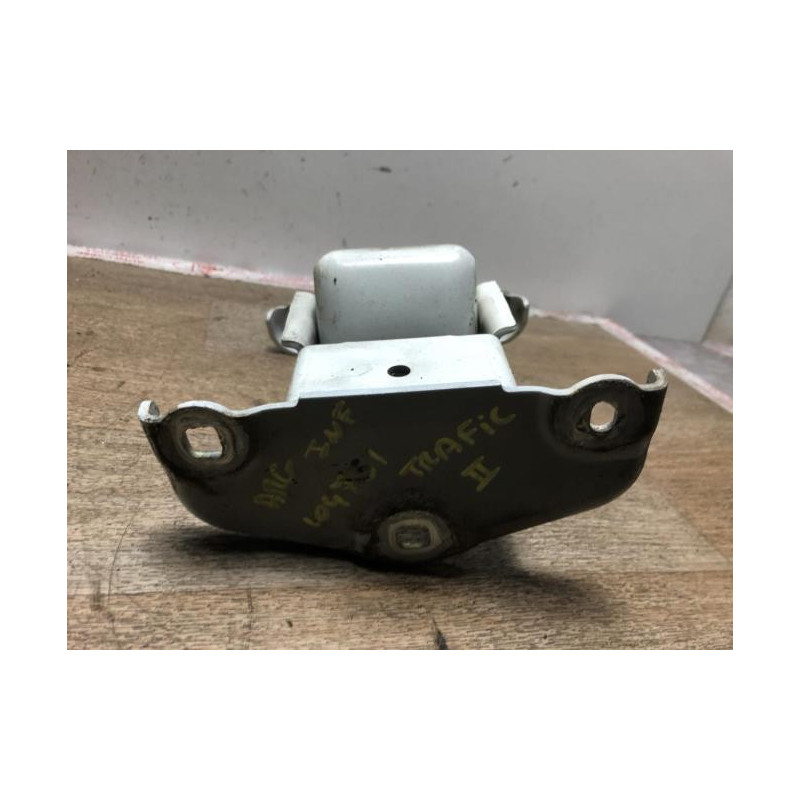 Charniere de porte de coffre gauche RENAULT TRAFIC 2 PHASE 2 d’occasion
