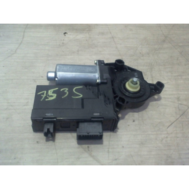 Moteur leve vitre avant droit PEUGEOT 307 PHASE 1 d’occasion