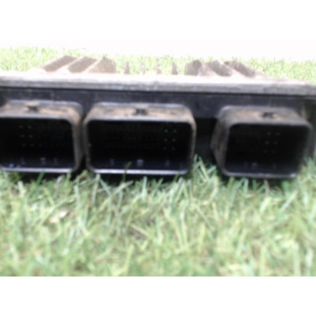 Calculateur moteur RENAULT SCENIC 2 PHASE 1 d’occasion
