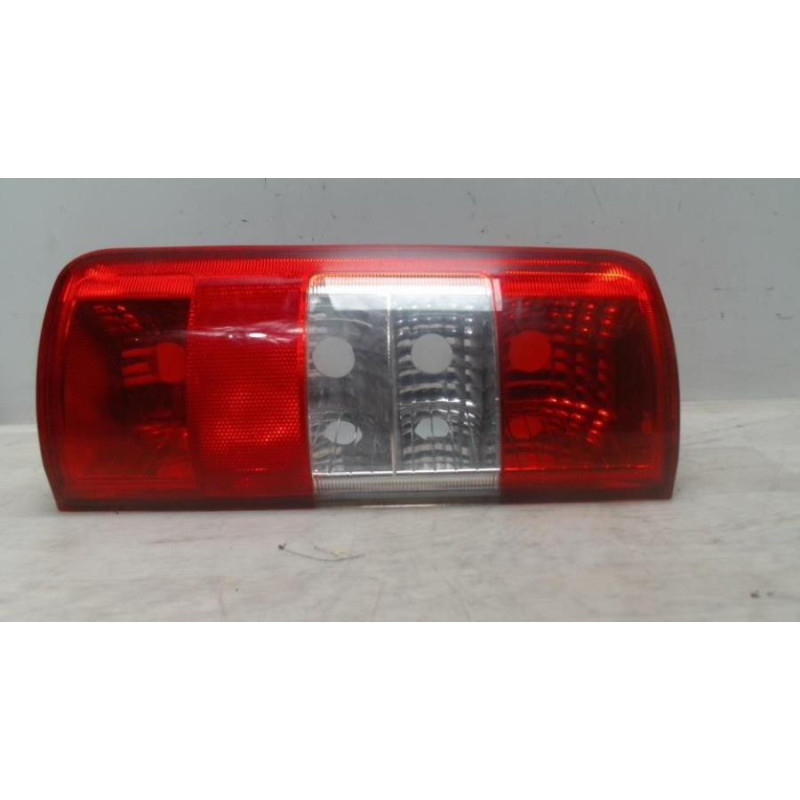 Feu arriere principal gauche (feux) FORD TRANSIT CONNECT 1 PHASE 2 d’occasion
