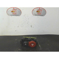 Bouton de warning RENAULT CLIO III 1.2 16V d’occasion