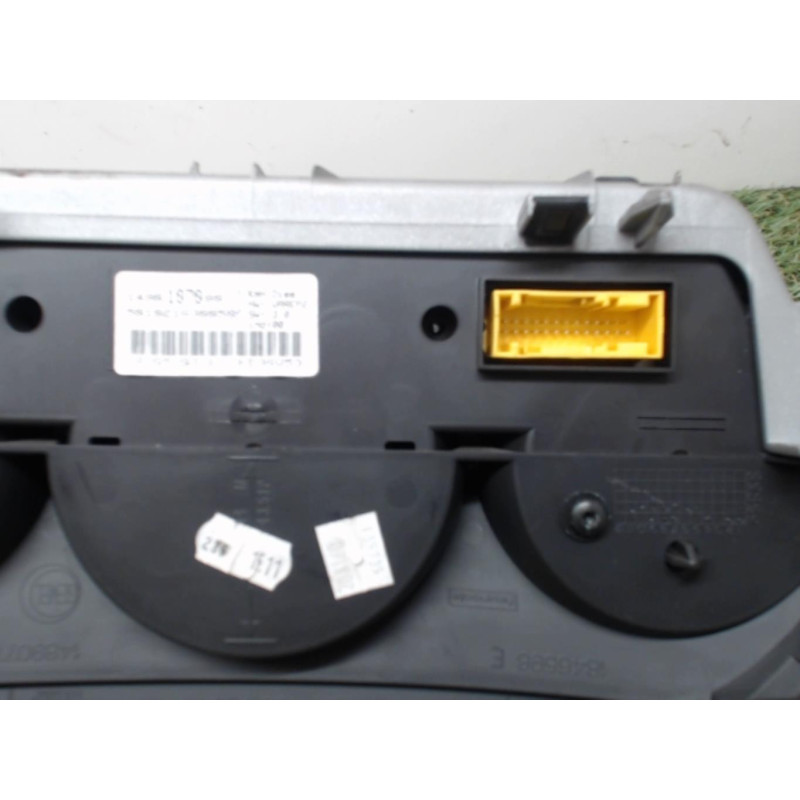 Compteur PEUGEOT 807 d’occasion
