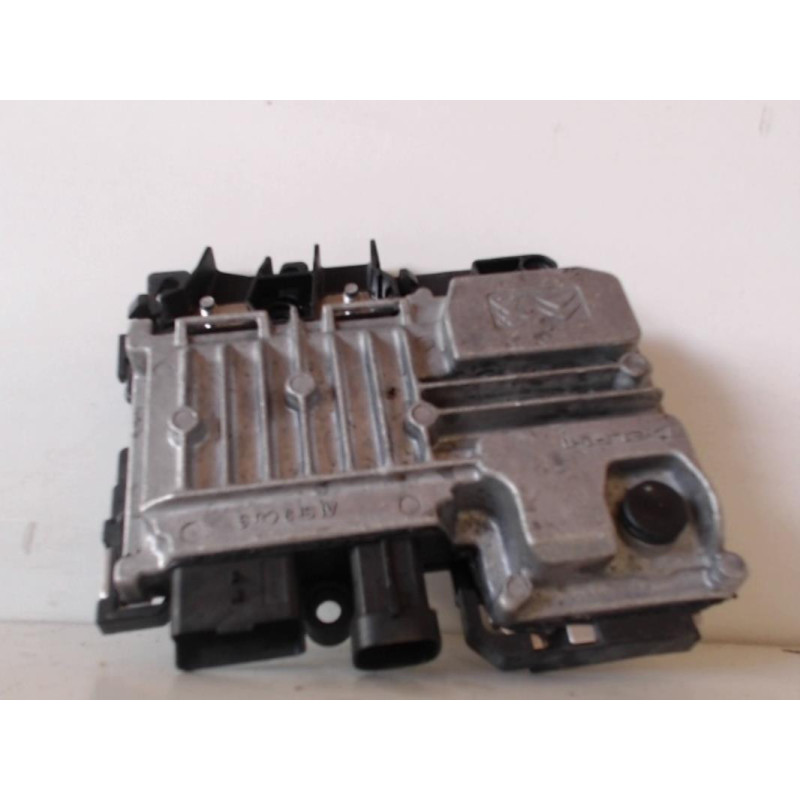 Calculateur moteur PEUGEOT 208 1 PHASE 2 d’occasion