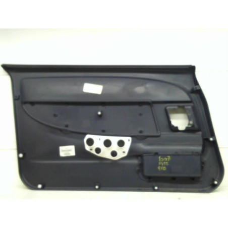 Panneau de porte avant droit PEUGEOT 1007 d’occasion