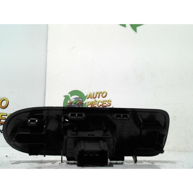 Interrupteur de leve vitre avant droit CITROEN C3 2 PHASE 1 d’occasion