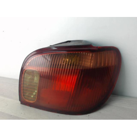 Feu arriere principal droit (feux) TOYOTA YARIS 1 PHASE 2 d’occasion