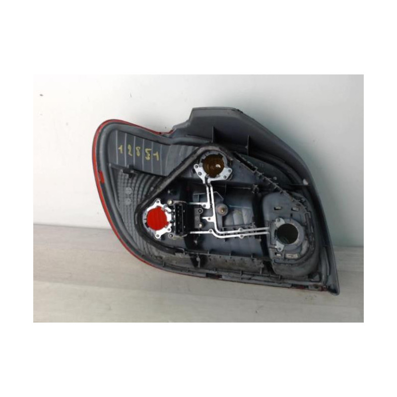 Feu arriere principal droit (feux) TOYOTA YARIS 1 PHASE 2 d’occasion