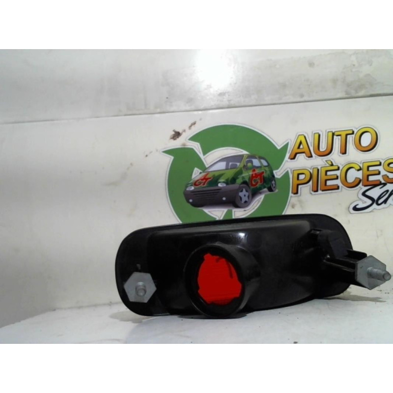 Feu arriere stop central SUZUKI SWIFT 3 d’occasion