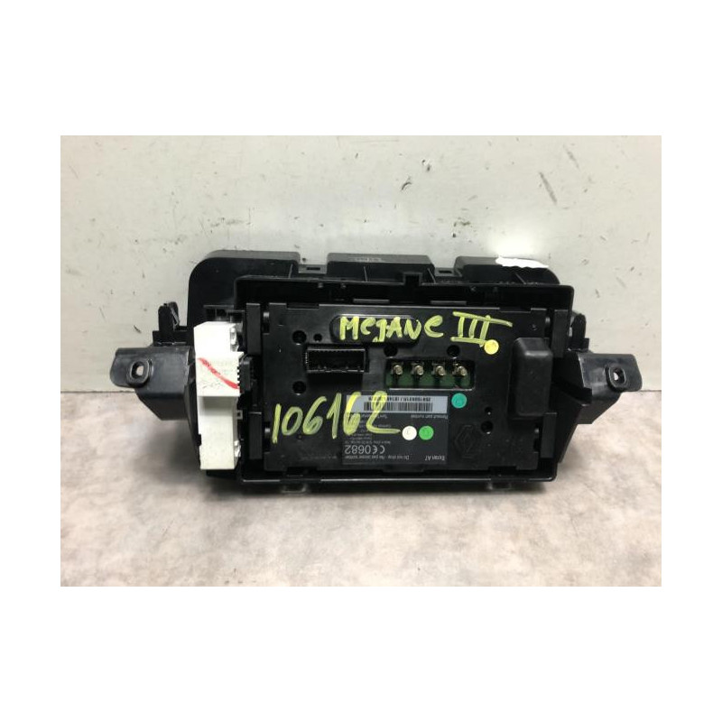 Ecran GPS RENAULT MEGANE 3 PHASE 1 BREAK d’occasion