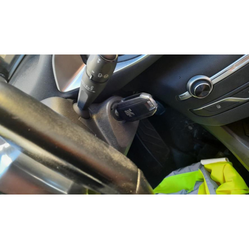 Boitier d'aide au stationnement PEUGEOT 308 2 PHASE 2 d’occasion