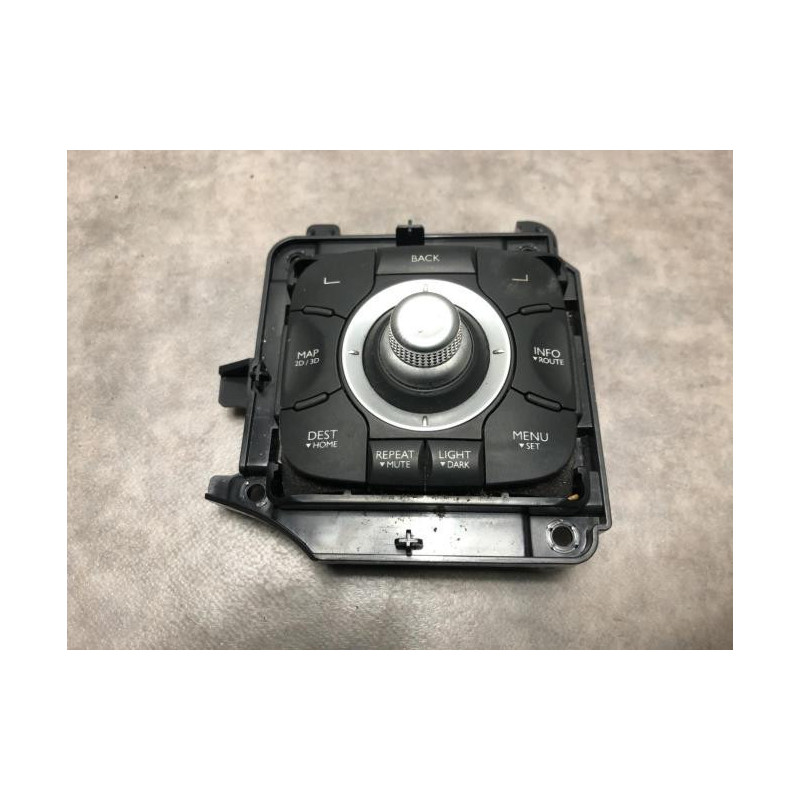 Commande GPS RENAULT MEGANE 3 PHASE 1 BREAK d’occasion