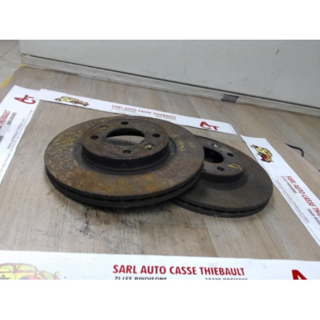 Paire de disques avant (freinage) RENAULT TWINGO II PHASE 1 d’occasion