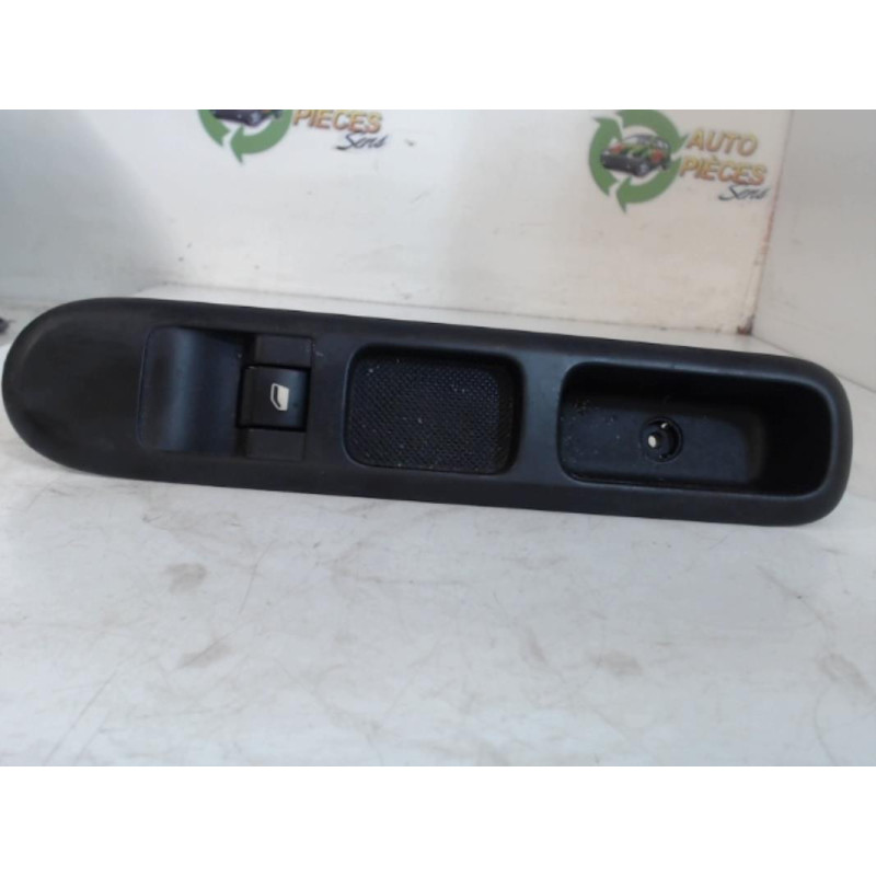 Interrupteur de leve vitre avant droit PEUGEOT 3008 1 PHASE 1 d’occasion