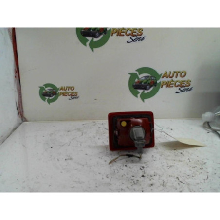 Anti brouillard arriere droit PEUGEOT 407 PHASE 1 BREAK d’occasion