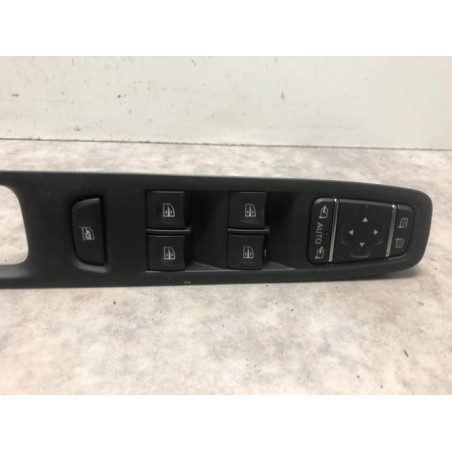 Interrupteur de leve vitre avant gauche RENAULT CAPTUR 1 PHASE 2 d’occasion