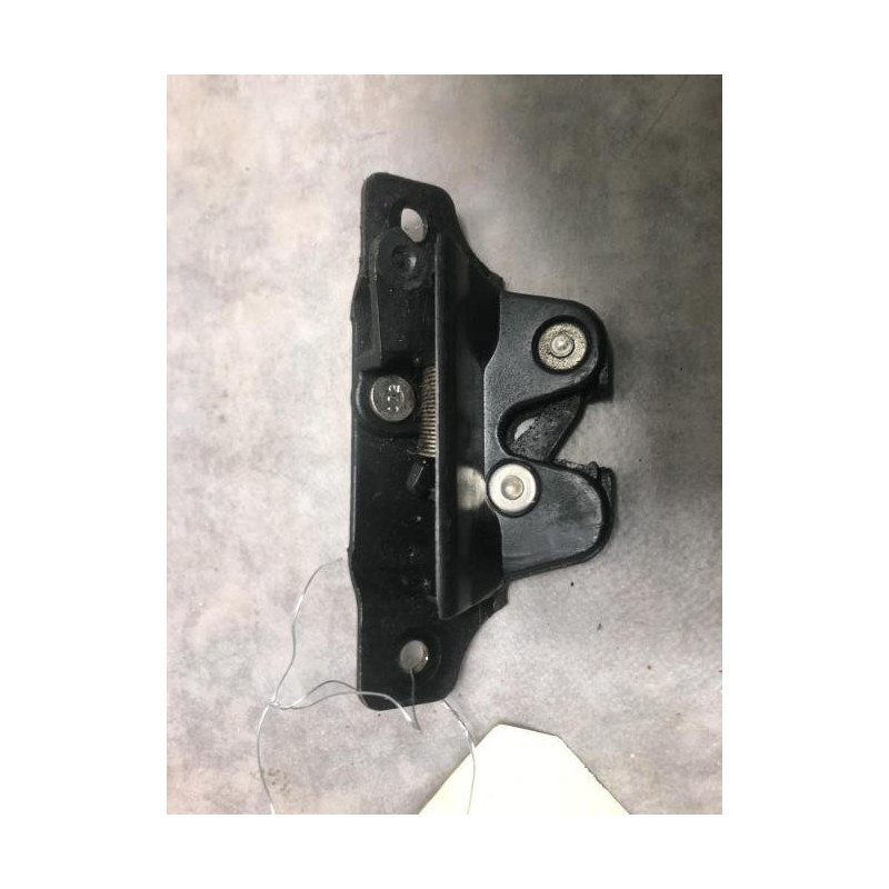 Serrure de hayon PEUGEOT 206+ d’occasion