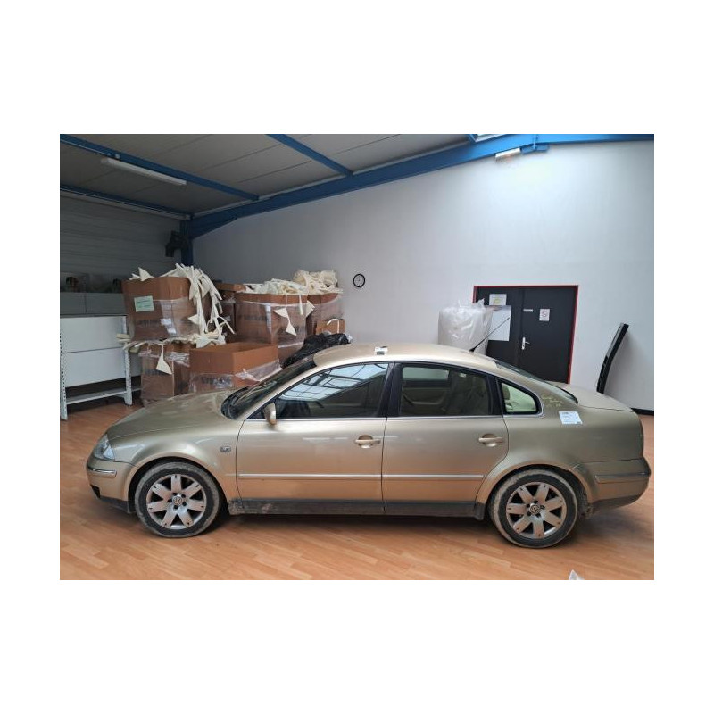 Moyeu arriere droit VOLKSWAGEN PASSAT 4 PHASE 2 d’occasion