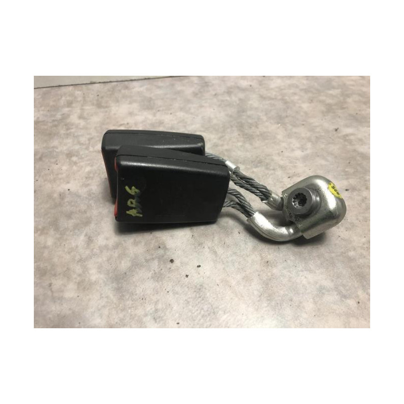 Attache ceinture arriere gauche VOLKSWAGEN GOLF 6 d’occasion