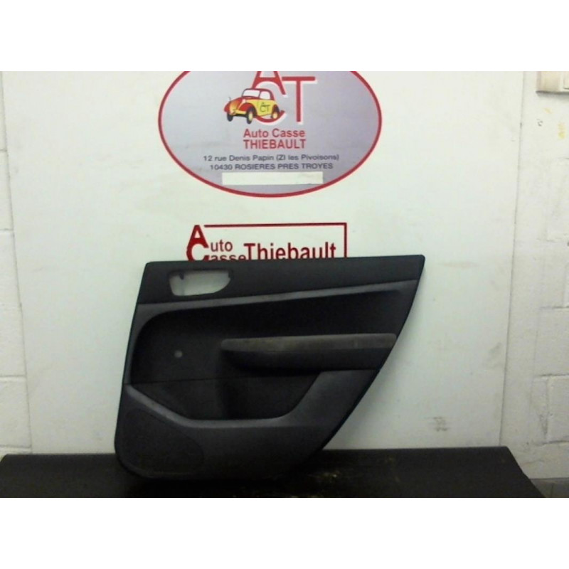Panneau de porte arriere droit PEUGEOT 307 PHASE 1 d’occasion