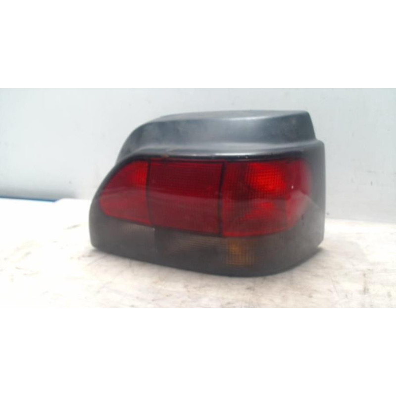 Feu arriere principal droit (feux) RENAULT CLIO 1 PHASE 3 d’occasion
