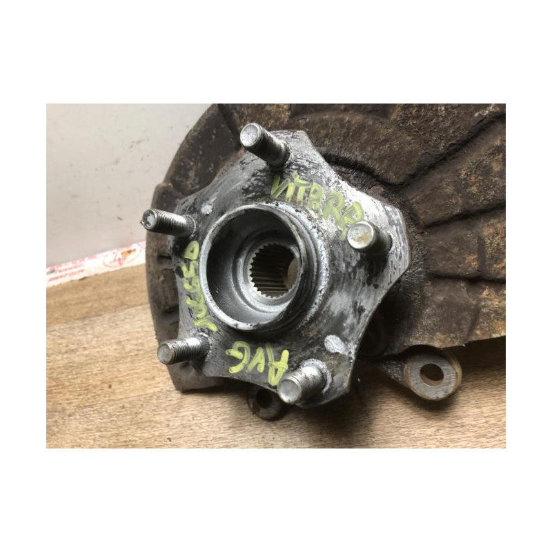 Fusee avant gauche SUZUKI GRAND VITARA 2 PHASE 1 d’occasion