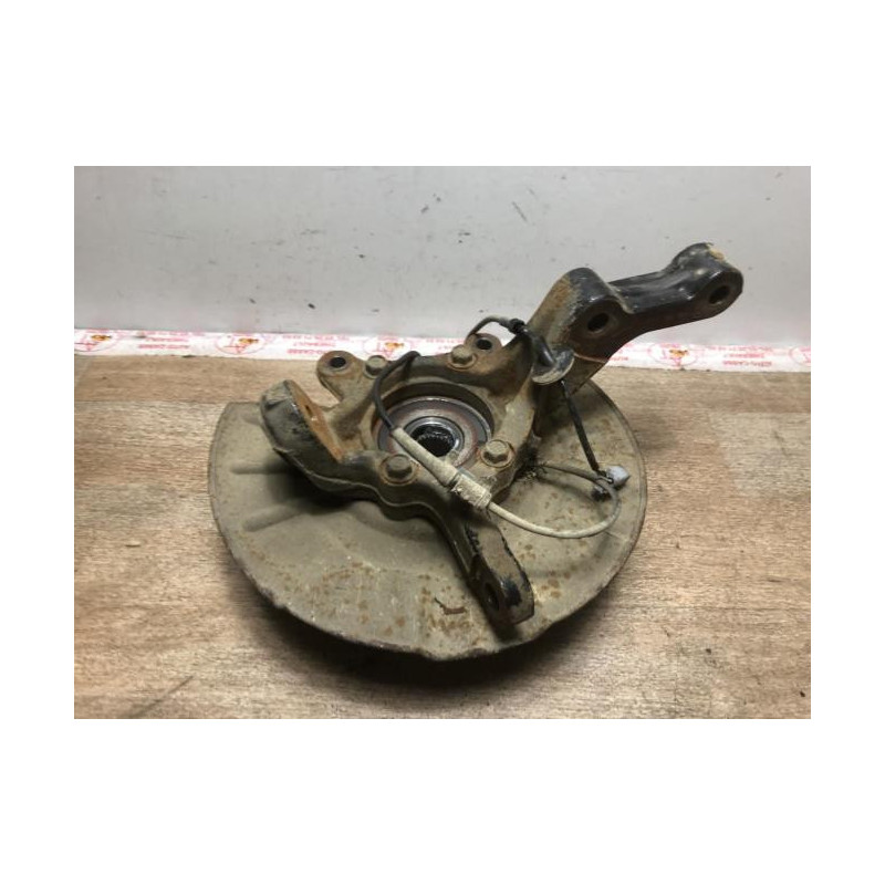 Fusee avant gauche SUZUKI GRAND VITARA 2 PHASE 1 d’occasion